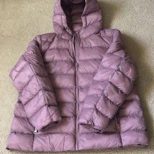 New Women’s 32 Degrees hooded puffer jacket. Size XL Elderberry